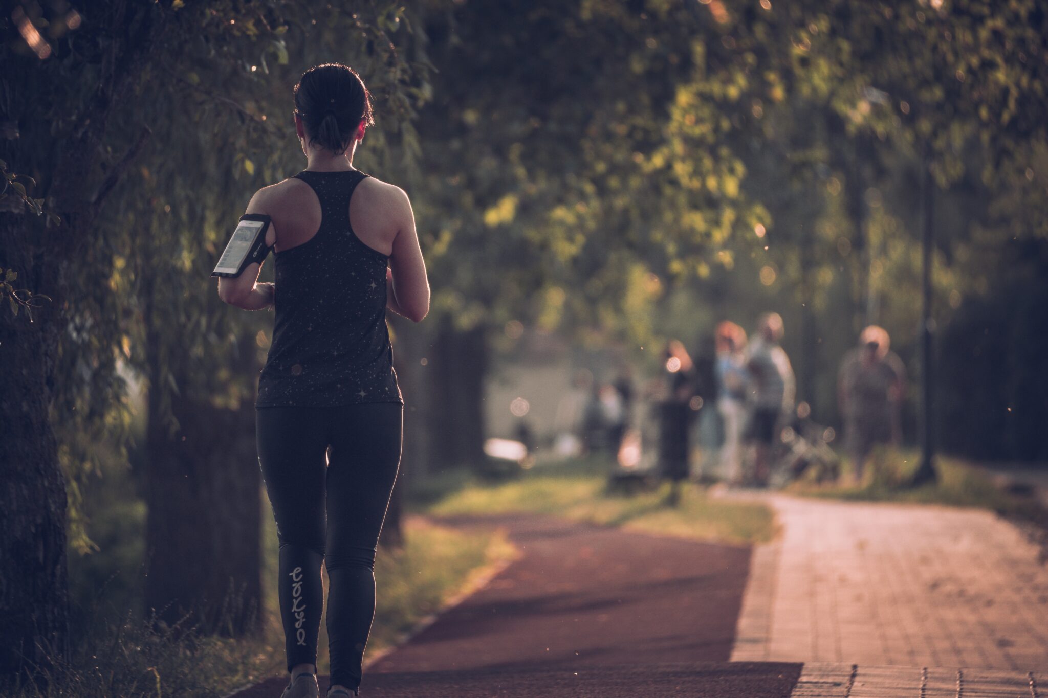 Moderate physical activity is associated with a minor risk of MCI and dementia Photo: Unsplash